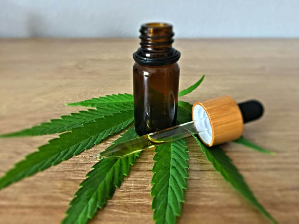 cbd dropper bottle - featured image